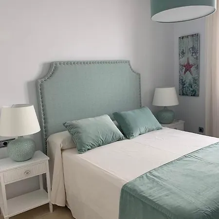 Coral Oro En La Caleta Ha Apartment *